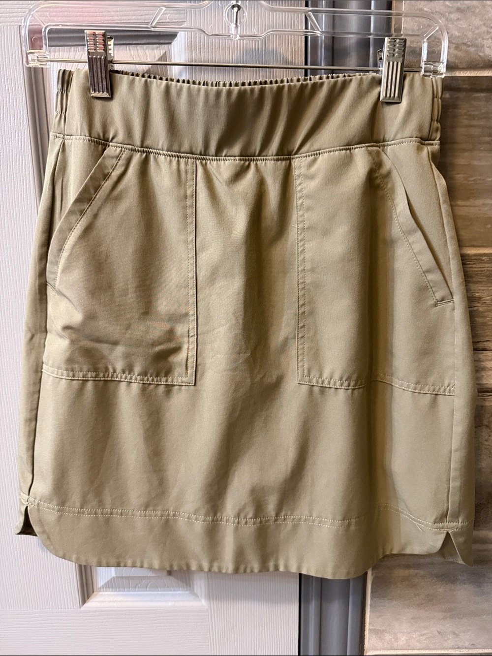 RBX Light Olive Elastic Waist Skort: Size Small